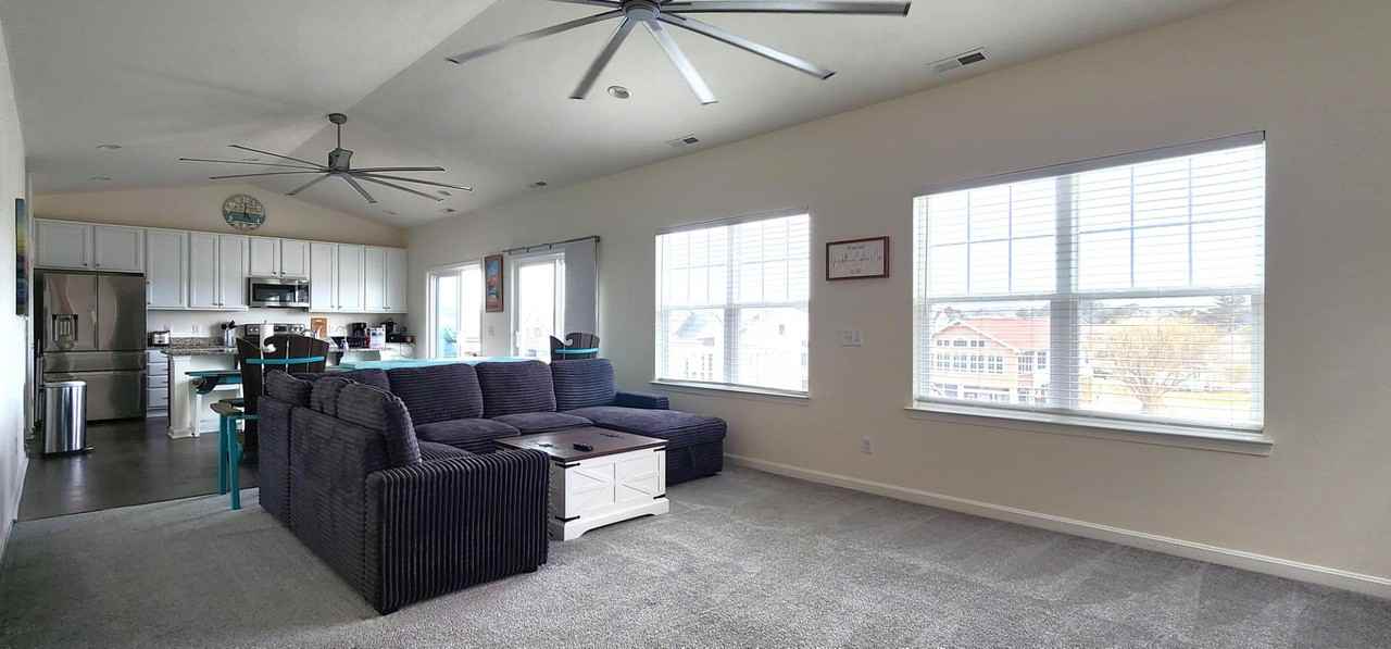 3238 Dock Ct - Photo 5 of 20