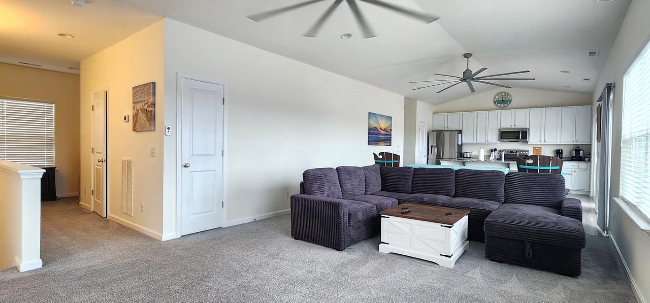 3238 Dock Ct - Photo 7 of 20