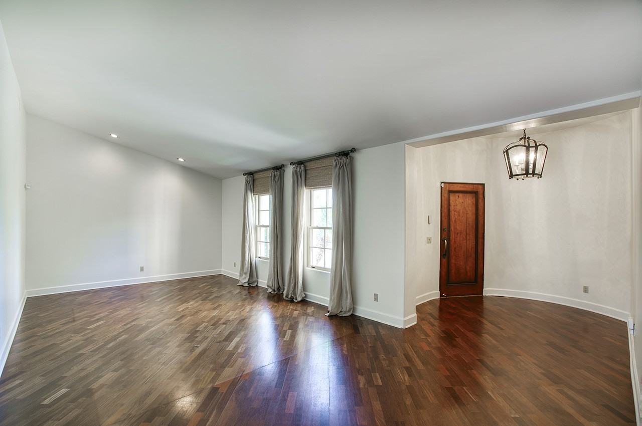 4049 N 57th Pl #NA - Photo 3 of 26