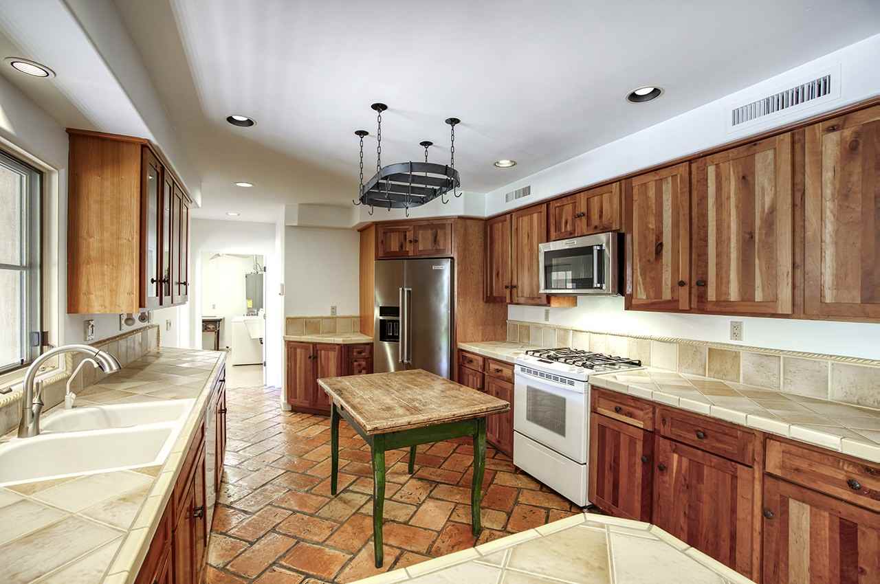 4049 N 57th Pl #NA - Photo 7 of 26