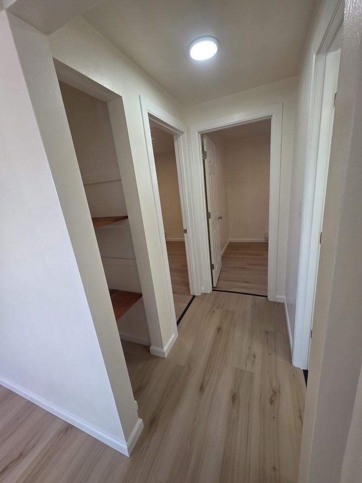 104 North St #F - Photo 4 of 8