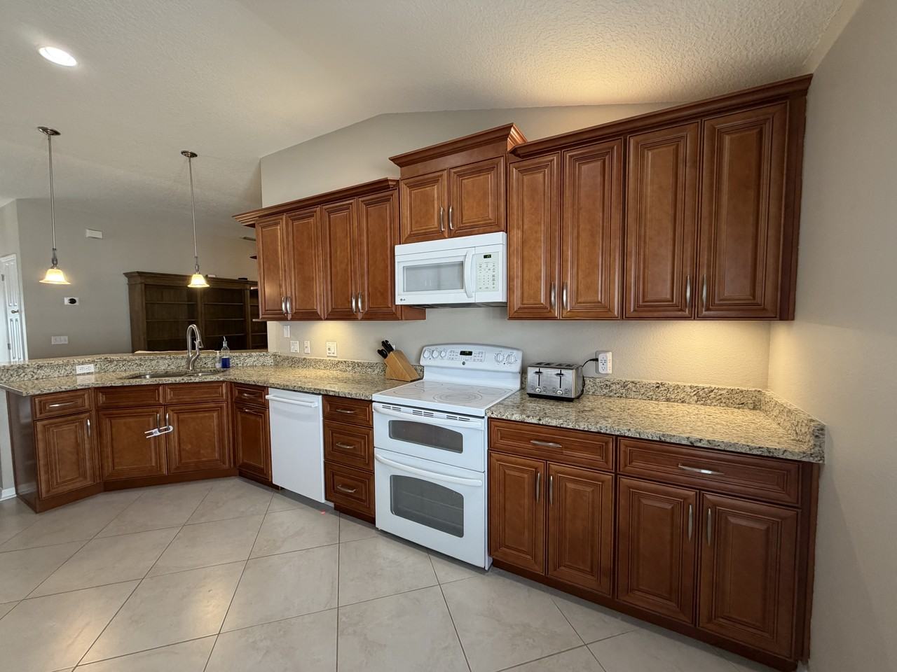 4720 Decatur Cir #NA - Photo 2 of 22