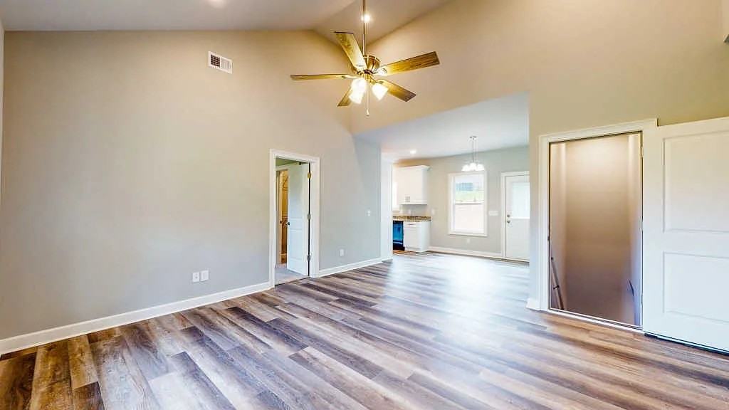 1512 Williamson Rd #NA - Photo 4 of 6