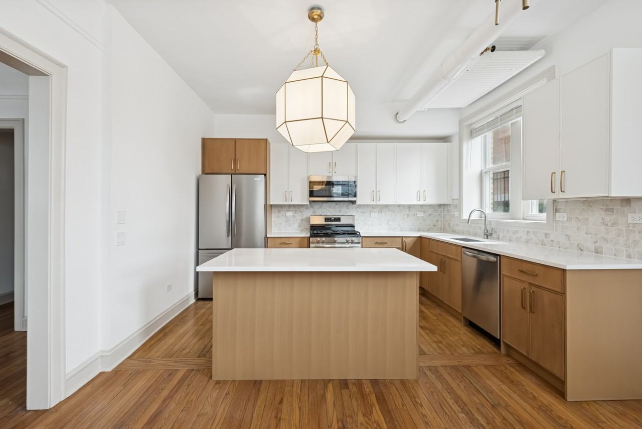 531 Hinman Ave #A0 - Photo 5 of 18