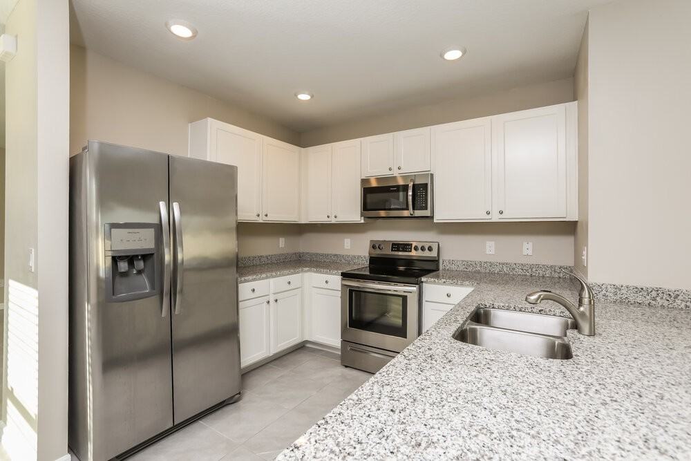 3928 Silverstream Ter - Photo 6 of 16