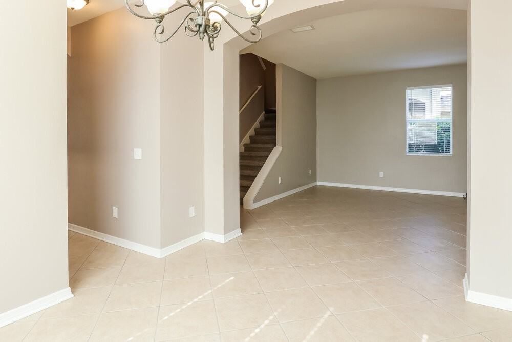 7926 Citrus Blossom Dr - Photo 7 of 17