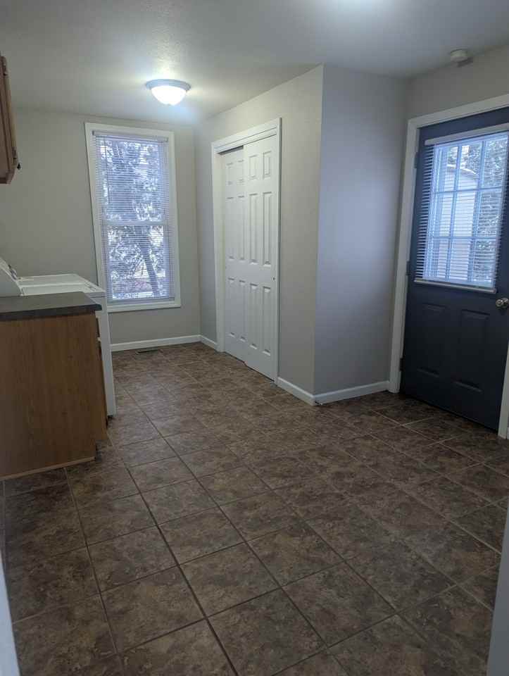 536 Metomen St #1 - Photo 6 of 14