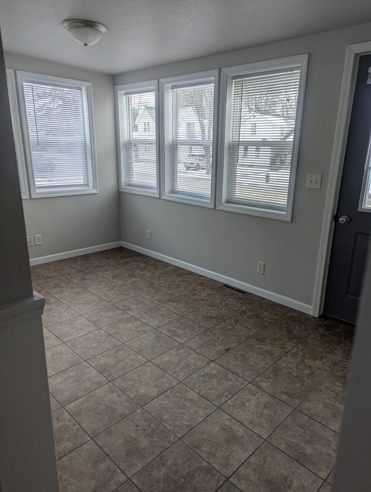 536 Metomen St #1 - Photo 7 of 14