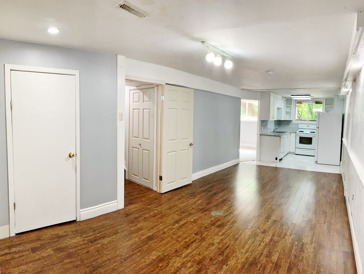 576 Camelot Drive - Photo 2 of 13