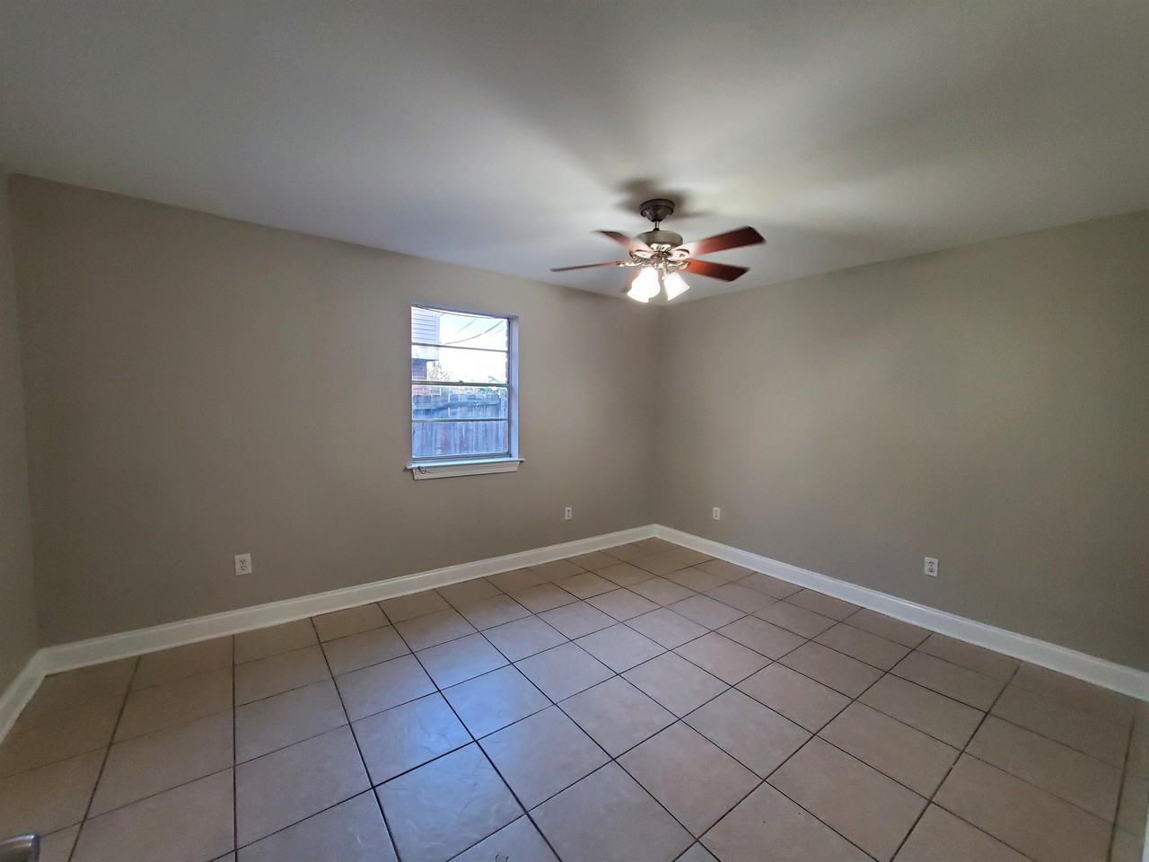 3509 Golden DriveApt. B #B - Photo 3 of 9