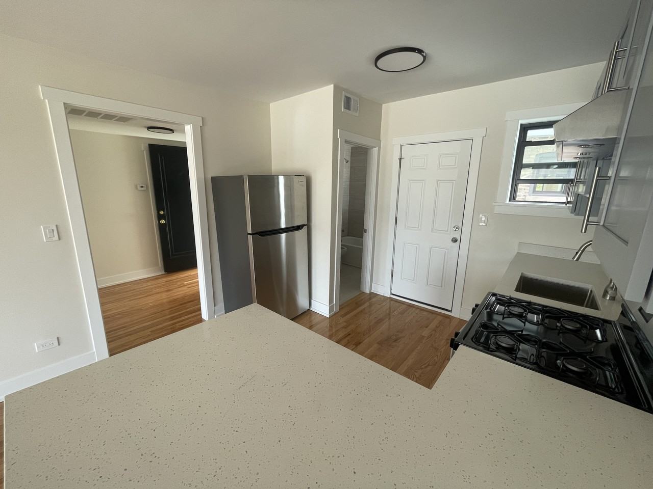 1544 West Highland Avenue-2R #2R - Photo 6 of 8