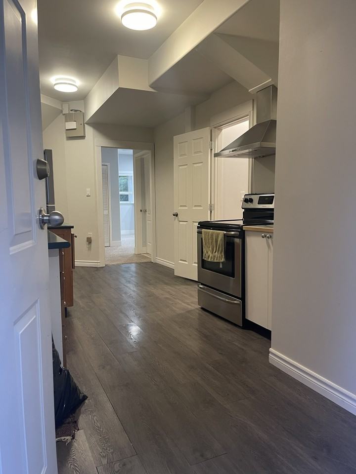 23849 Zeron Ave Bsmt #BS - Photo 3 of 18