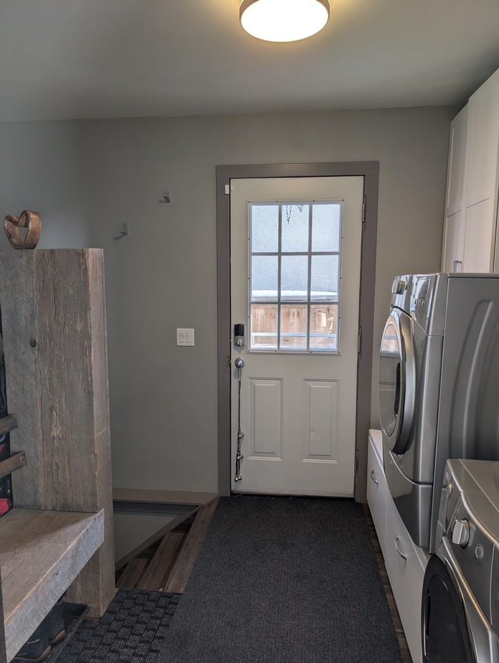 440 Malvern Close Northeast - Photo 3 of 29