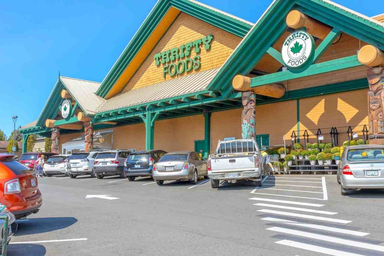 Solis Apartments - Photo 6 of 18