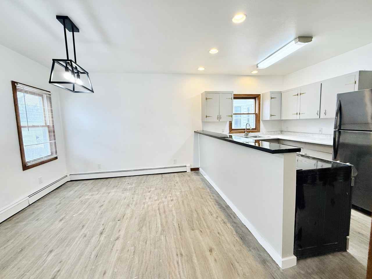 414 Caroline St #1 - Photo 3 of 15