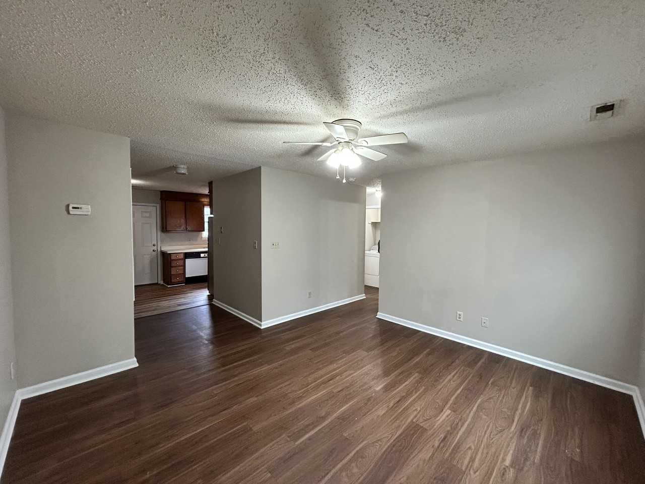 810 North Stewart StreetApt 4 #810-4 - Photo 4 of 9