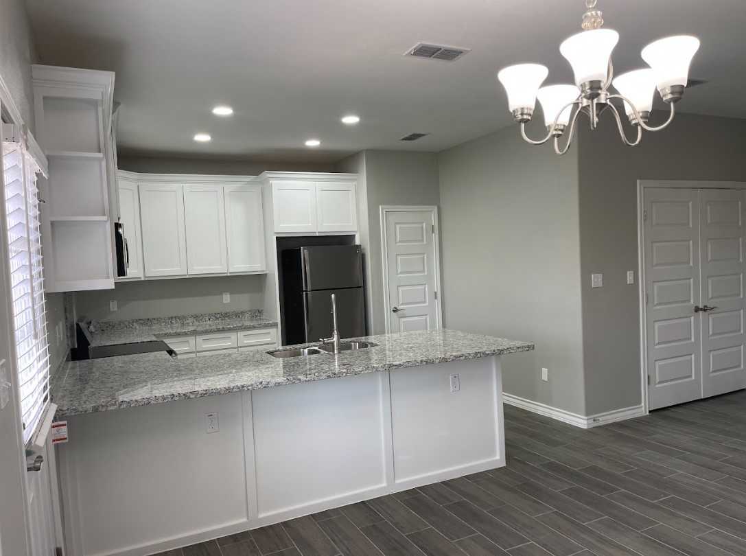 115 Mimosa St #115BMIMOSA - Photo 3 of 15