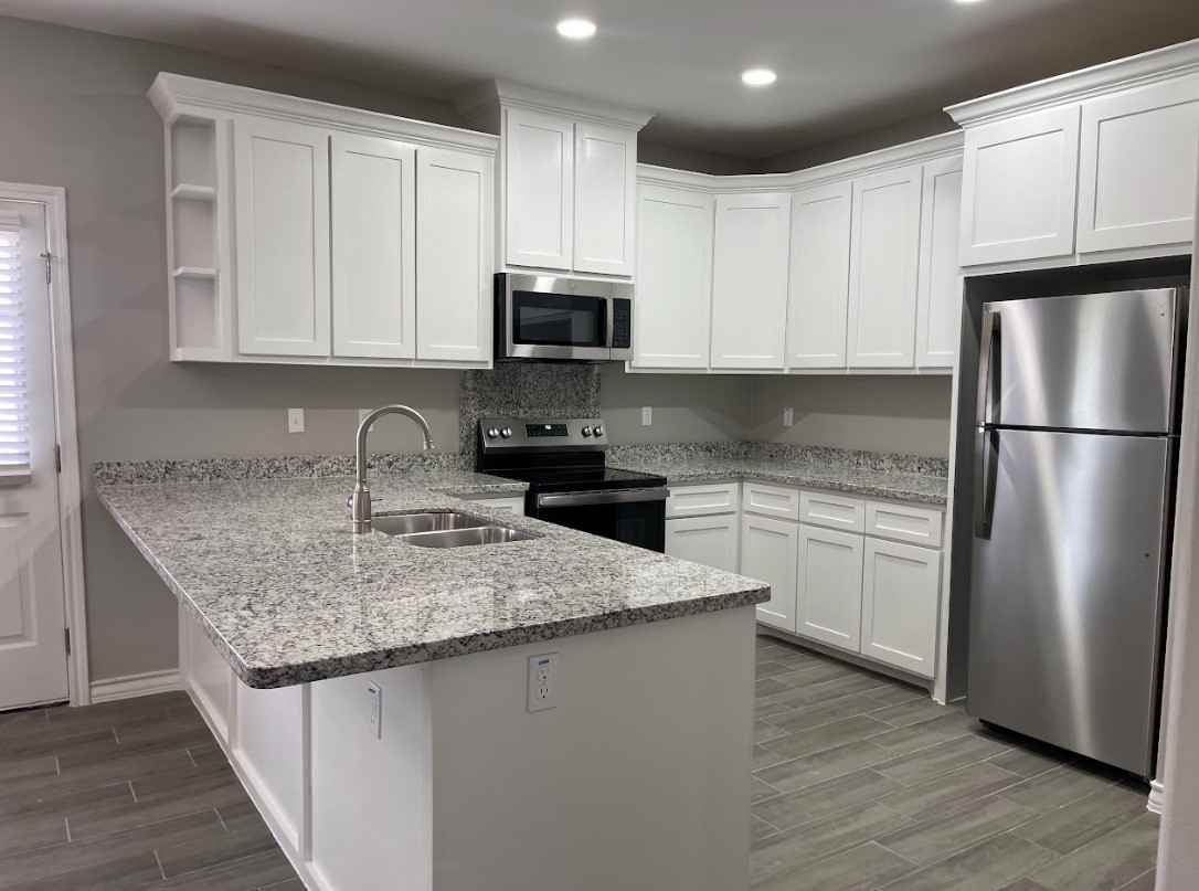 115 Mimosa St #115BMIMOSA - Photo 4 of 15