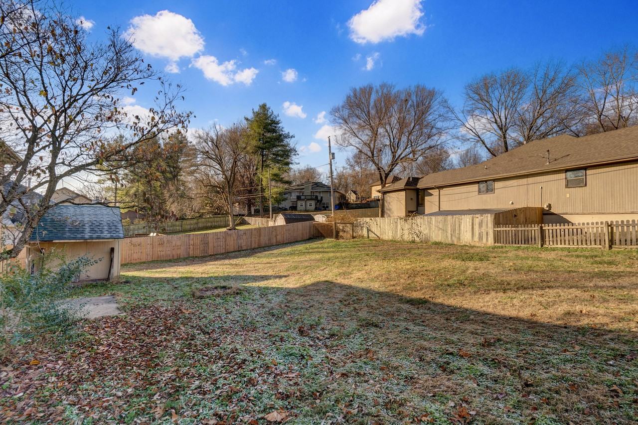 5911 S Farm Road 157 #1 - Photo 4 of 16