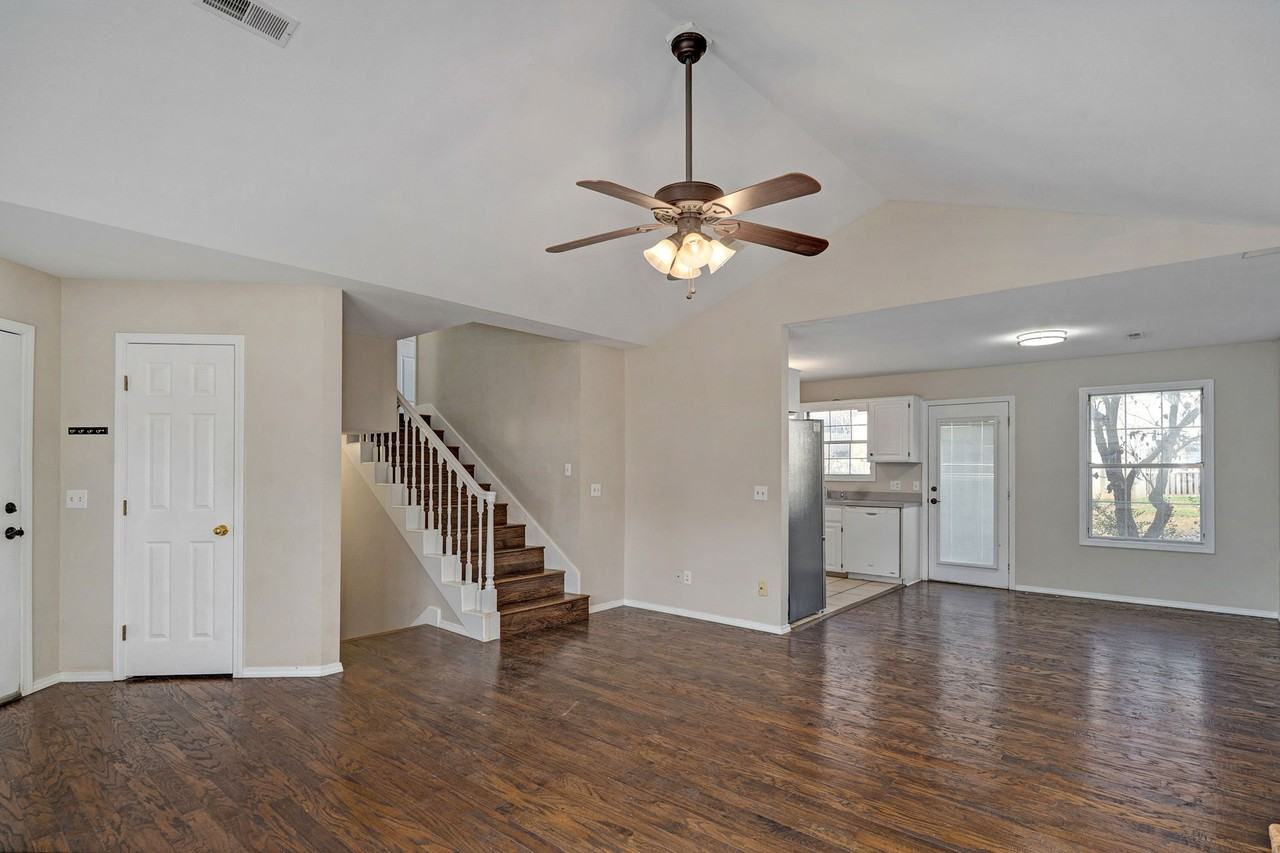 5911 S Farm Road 157 #1 - Photo 5 of 16