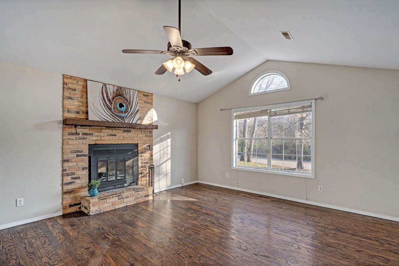 5911 S Farm Road 157 #1 - Photo 6 of 16