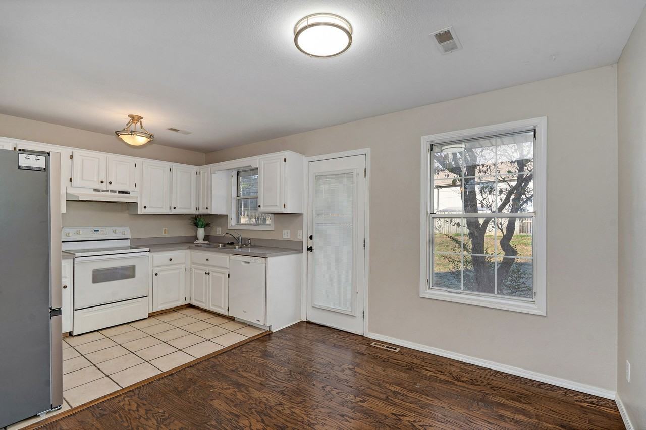 5911 S Farm Road 157 #1 - Photo 7 of 16