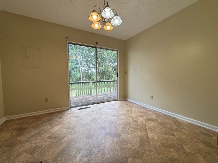 1616B Chris Dr #B - Photo 7 of 11