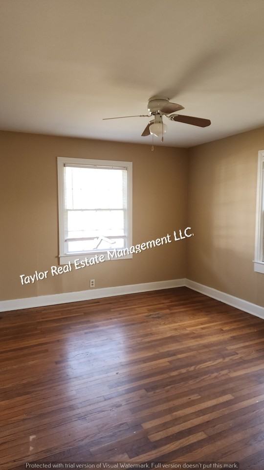 126 Holt Ave #1 - Photo 6 of 11