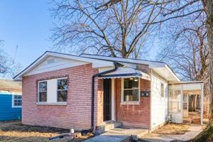 featured image of 1367 W Pruitt St #1