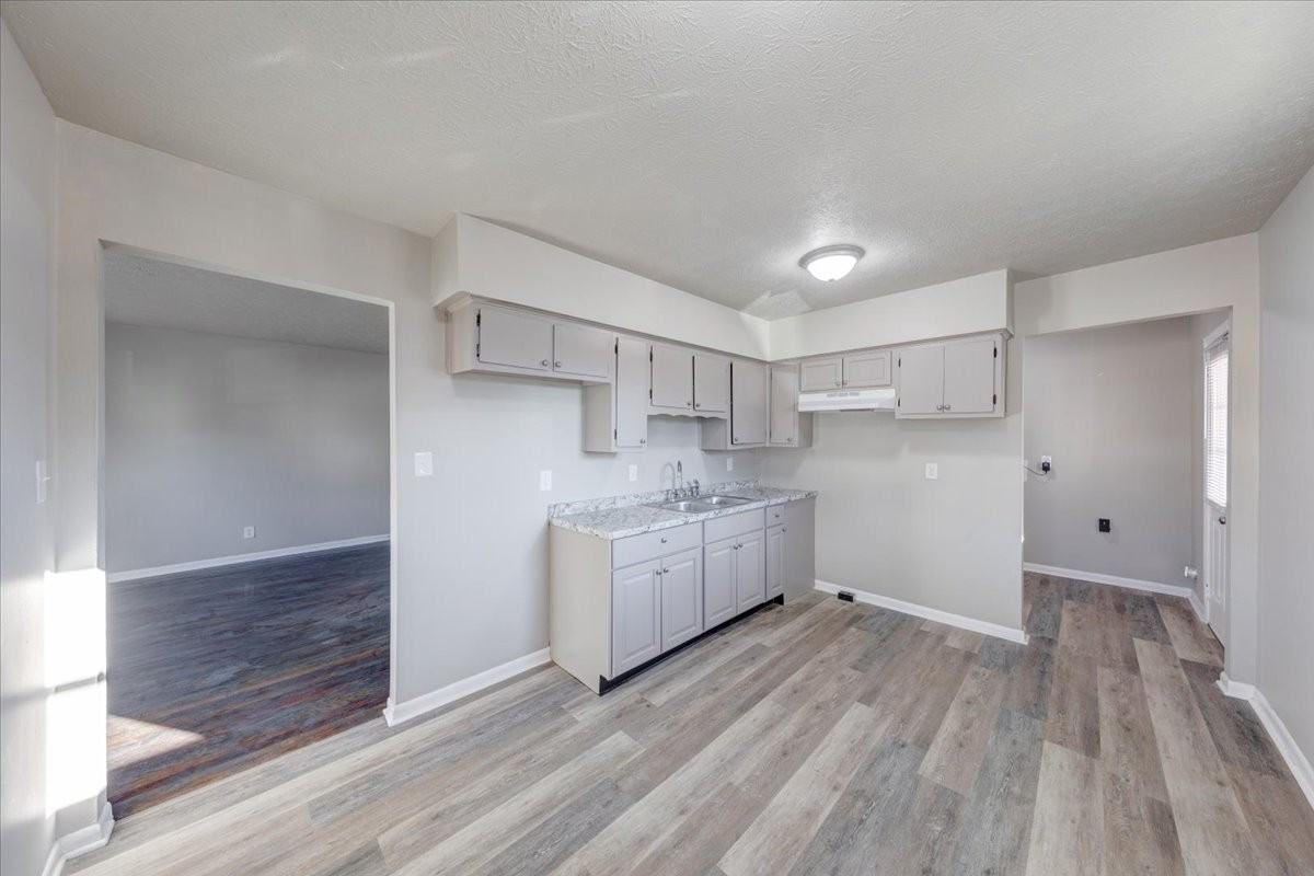 1367 W Pruitt St #1 - Photo 7 of 20