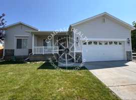 featured image of 786 E 540 N #1