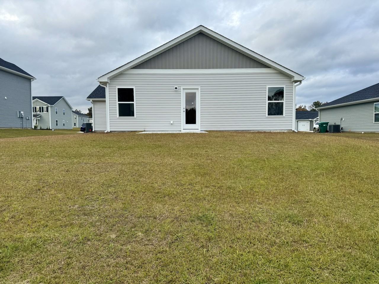 84 Cape Point Dr #1 - Photo 6 of 27