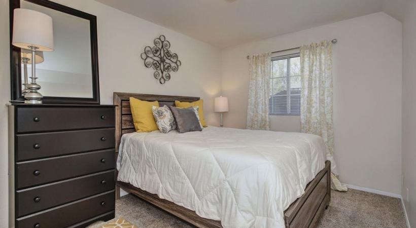 737 N Stilson Rd - Photo 4 of 10