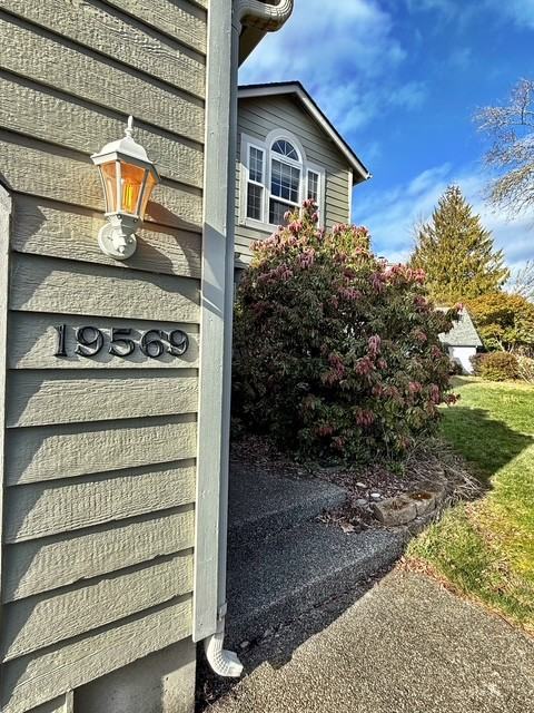 19569 23rd Ave Ne #1 - Photo 2 of 41