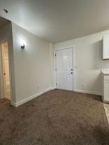 614 S Oakes St - Photo 1 of 1