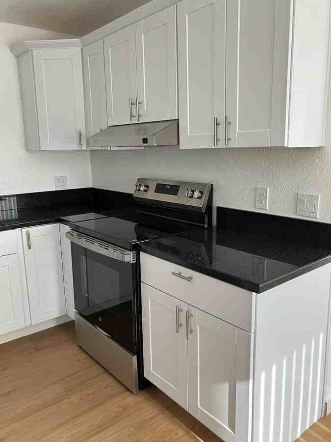 375 Mcrae Way - Photo 2 of 7