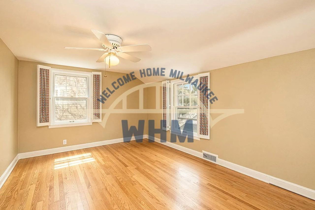 5249 N Shoreland Ave - Photo 7 of 10