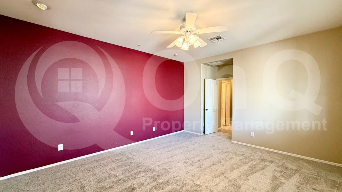 2472 E Vermont Dr - Photo 7 of 18