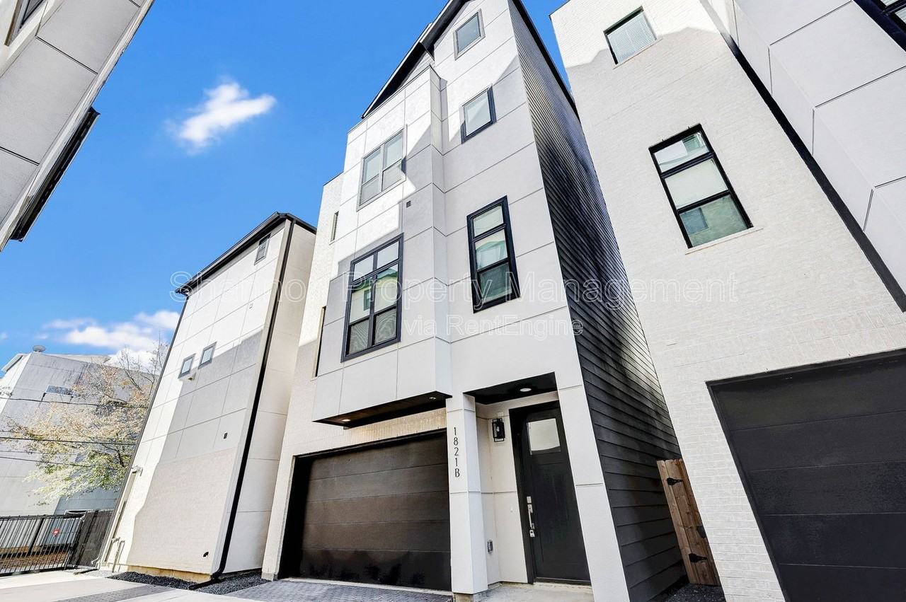 1821 Prospect St #B - Photo 3 of 35