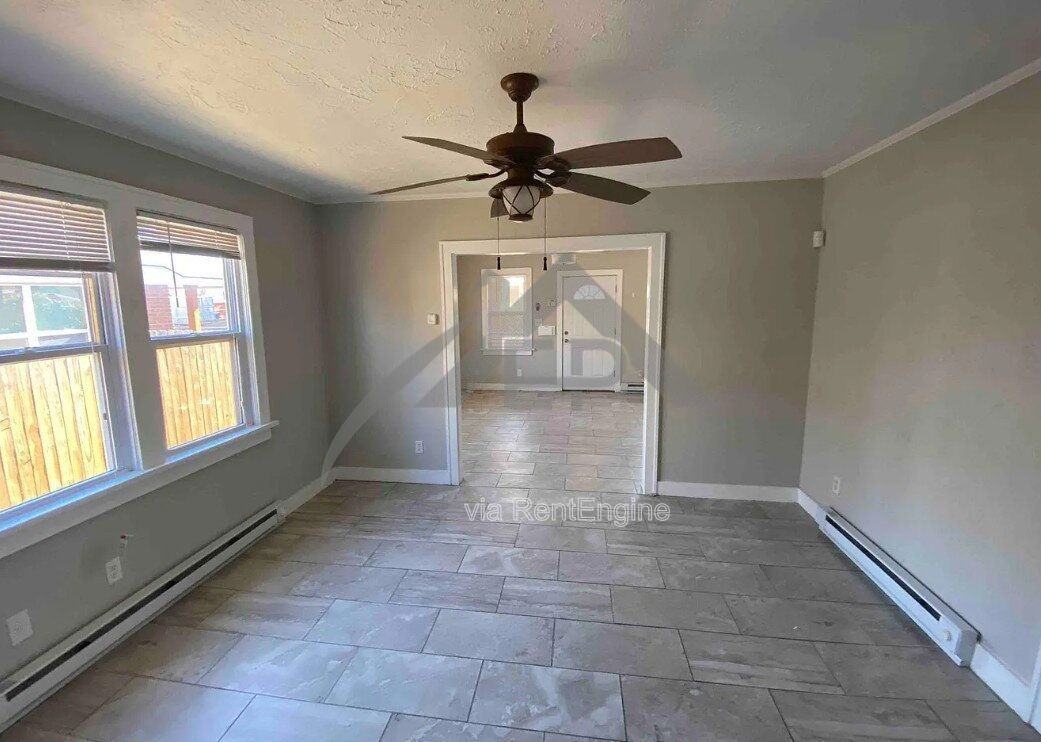 1003 Ne 17th St - Photo 4 of 8