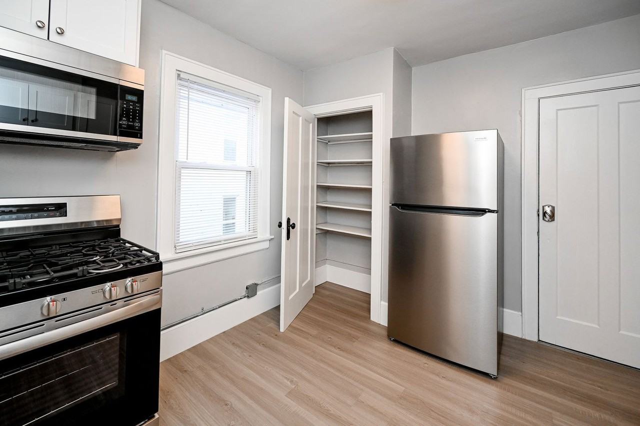 4005 Huston Ave #7 - Photo 3 of 17