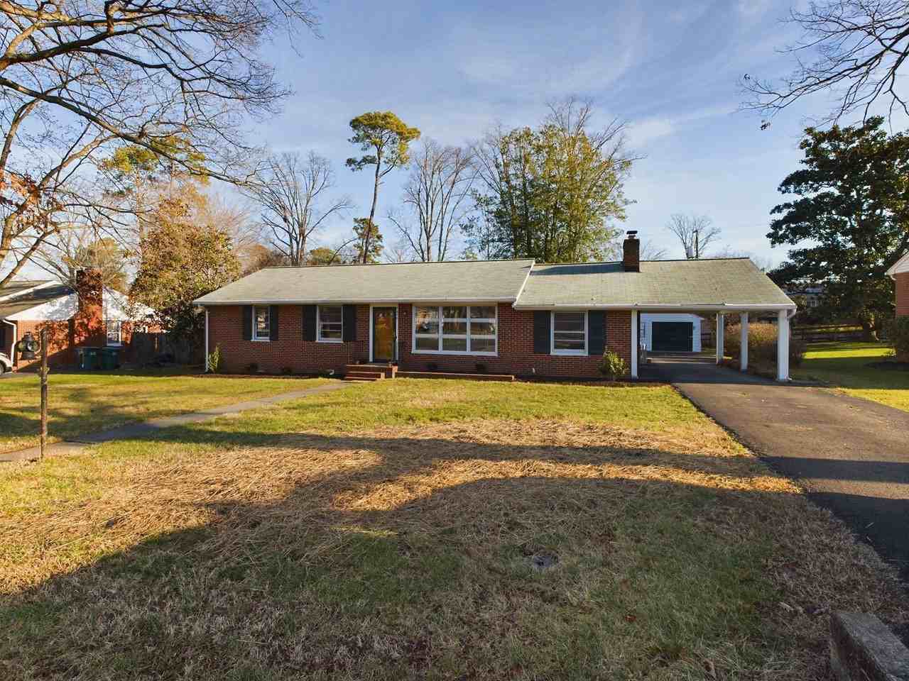 9506 Overhill Rd - Photo 3 of 37