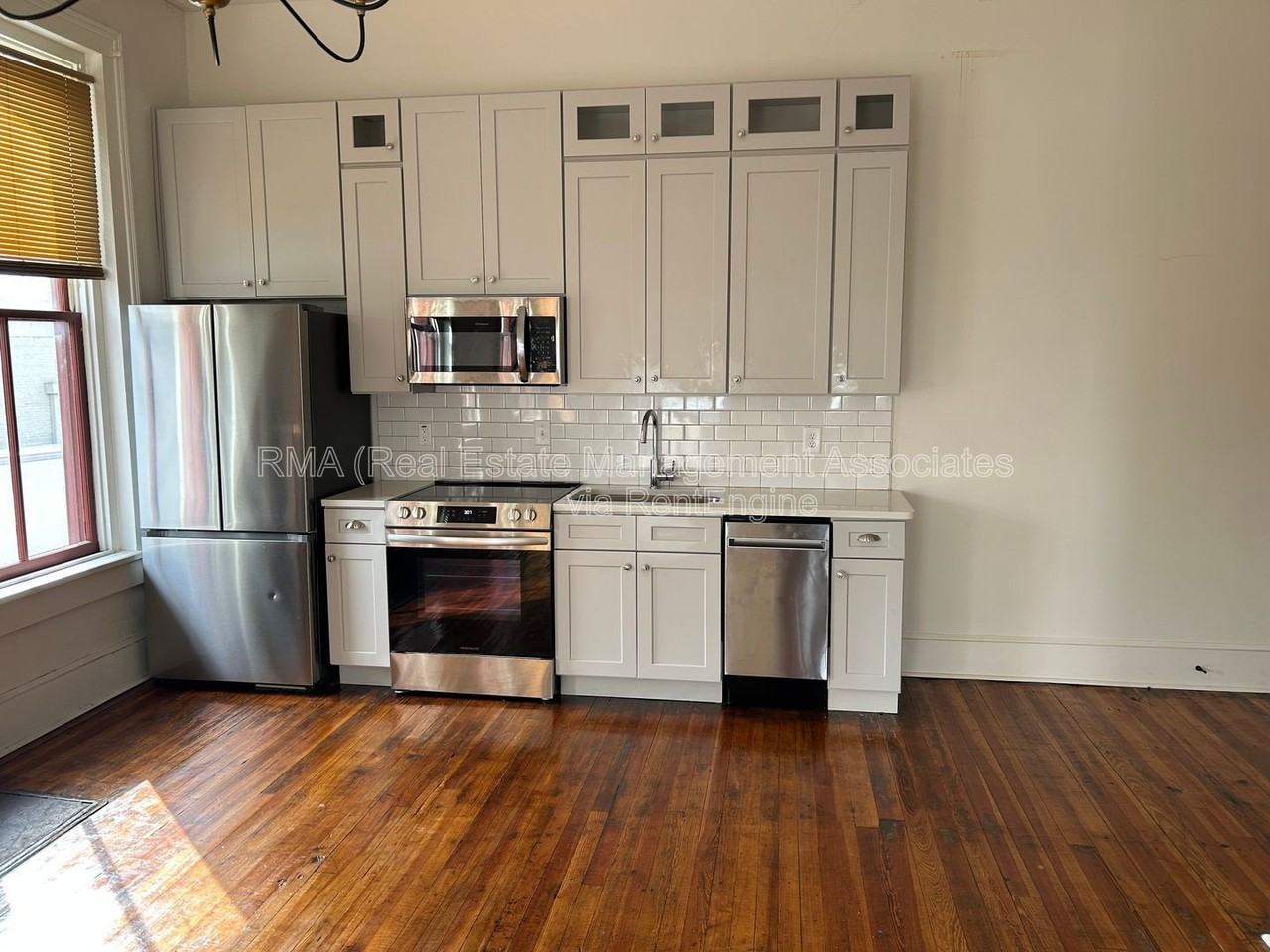 215 Main St #2A - Photo 4 of 5