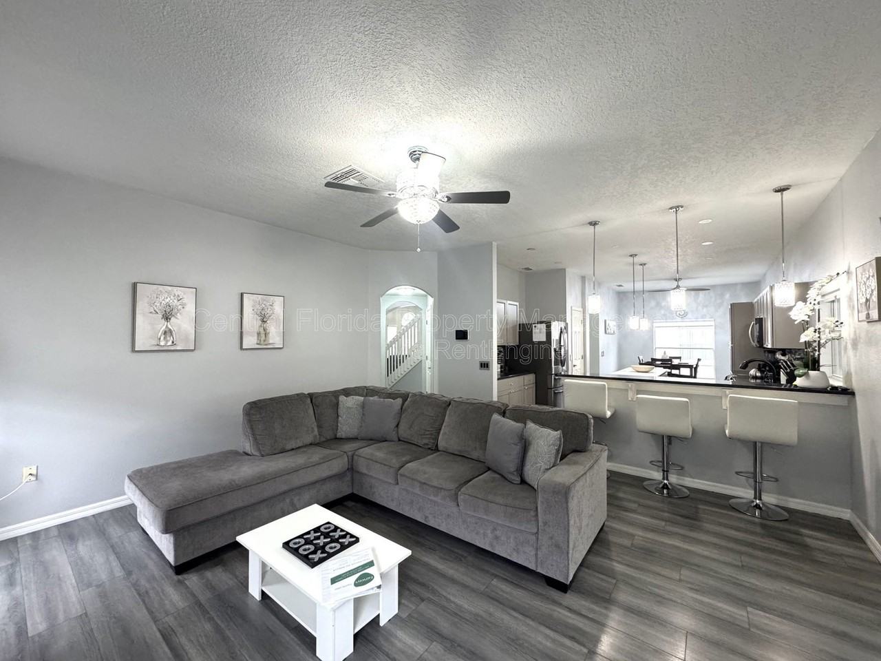 736 Kildrummy Dr - Photo 5 of 41