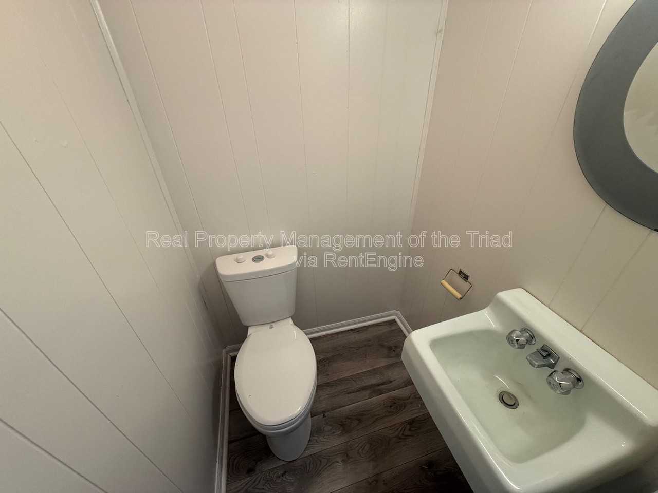 1514 E 1st St - Photo 6 of 17