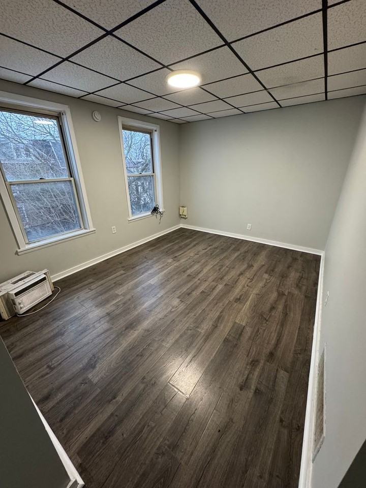 1234 Itin St - Photo 3 of 8