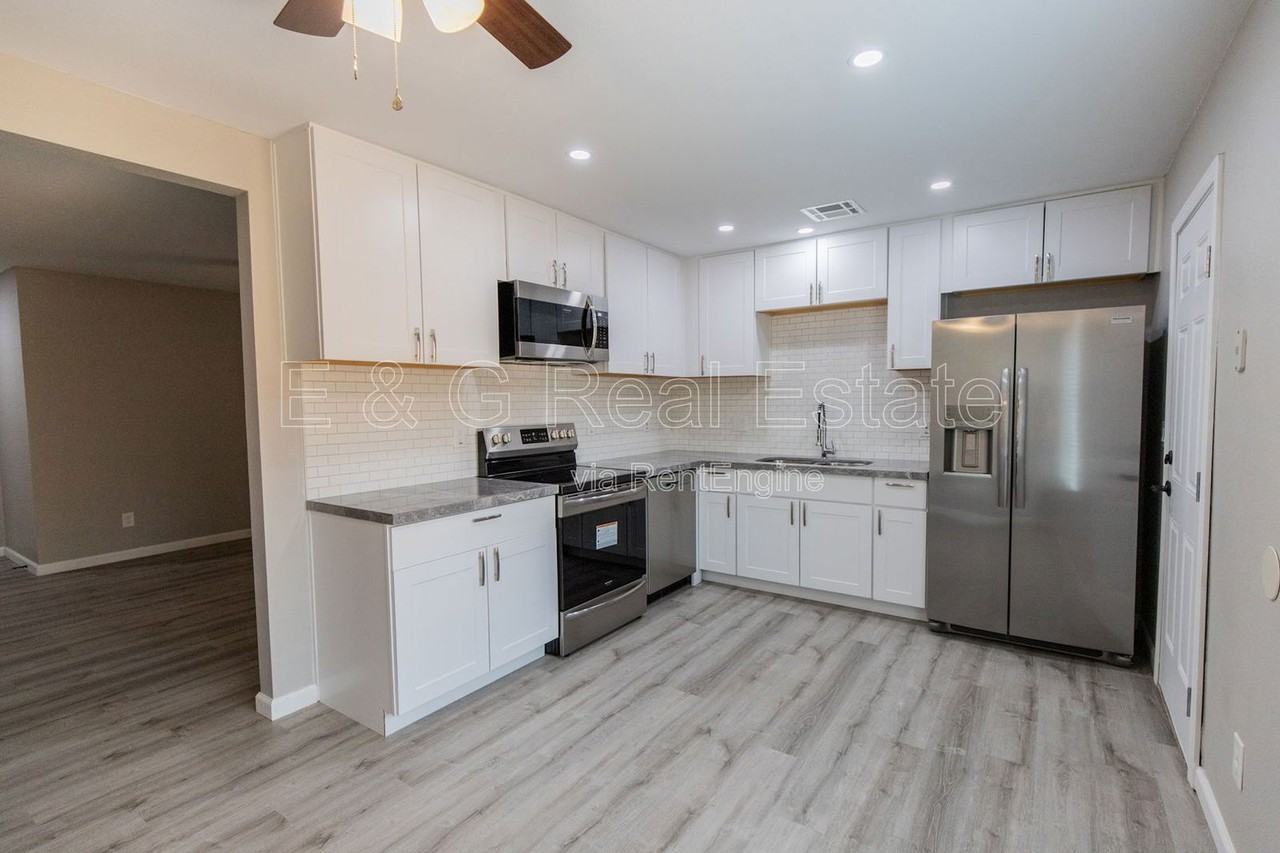 4644 E Caballero St #2 - Photo 5 of 16