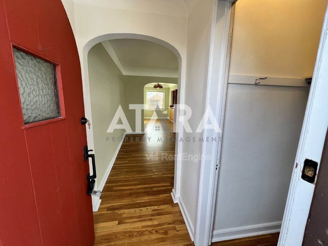 2959 S 600 E - Photo 4 of 36