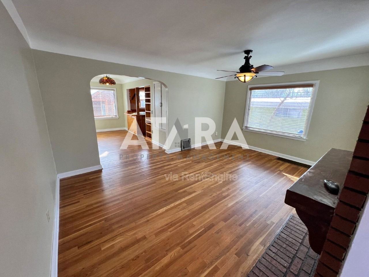 2959 S 600 E - Photo 6 of 36