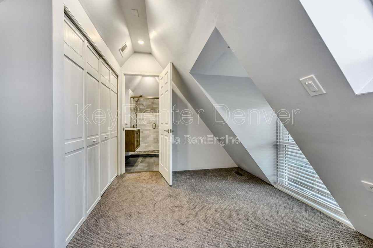 1328 E 22nd Ave - Photo 6 of 12